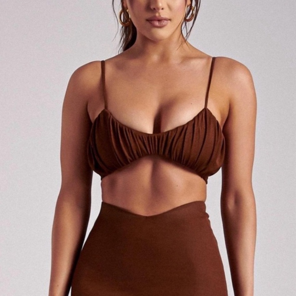 MESHKI Jordan Ruched Front V Front Top - Ginger